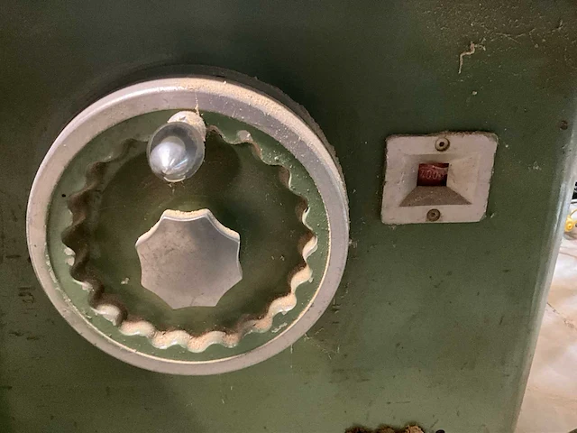 1981 concord fk paneelcirkelzaagmachine - afbeelding 7 van  10