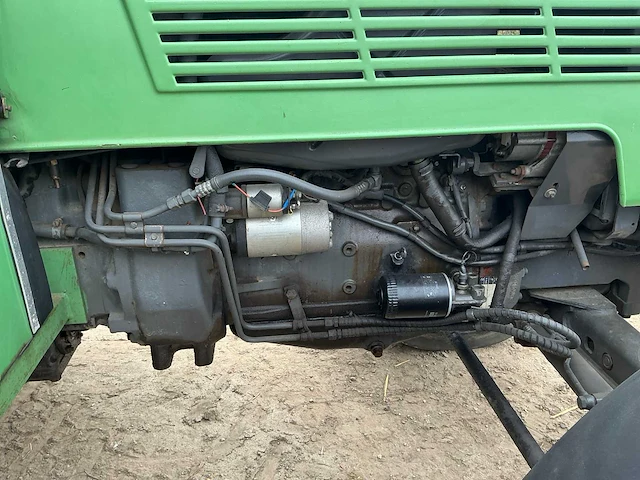 1981 fendt 105s turbomatic tweewielaangedreven landbouwtractor - afbeelding 5 van  31