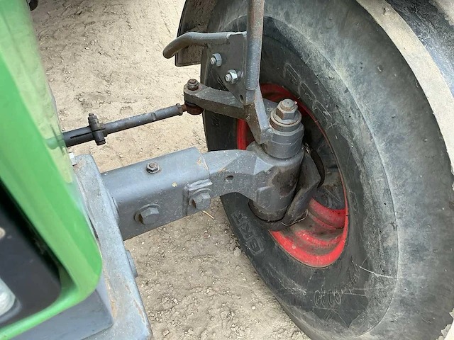 1981 fendt 105s turbomatic tweewielaangedreven landbouwtractor - afbeelding 7 van  31
