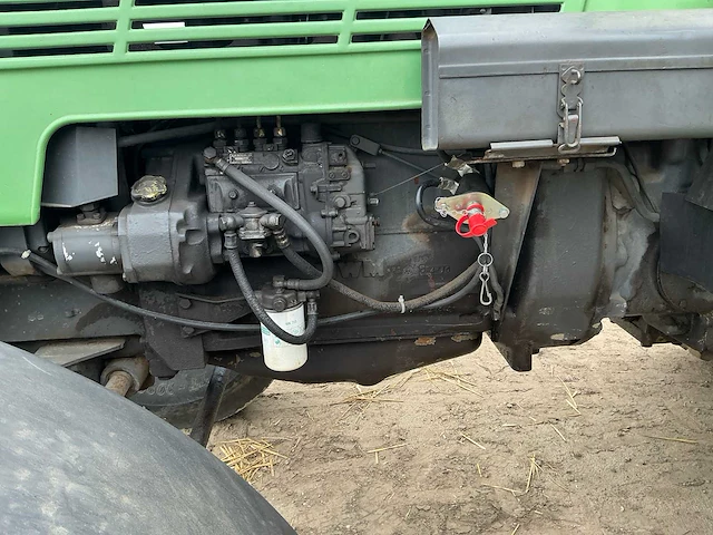 1981 fendt 105s turbomatic tweewielaangedreven landbouwtractor - afbeelding 9 van  31