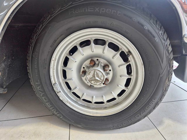 1981 mercedes benz slc 280 oldtimer - 122.000km - afbeelding 34 van  37