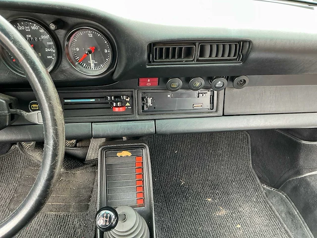 1981 porsche 911 3.0sc oldtimer - matching numbers - afbeelding 5 van  32
