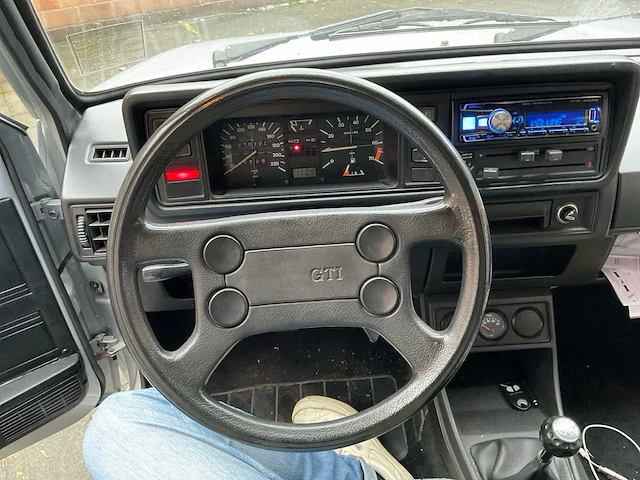 1981 volkswagen golf mk1 gti oldtimer - afbeelding 16 van  46