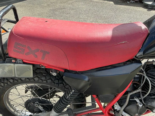 1982 cagiva 125 sxt motorfiets - afbeelding 8 van  29
