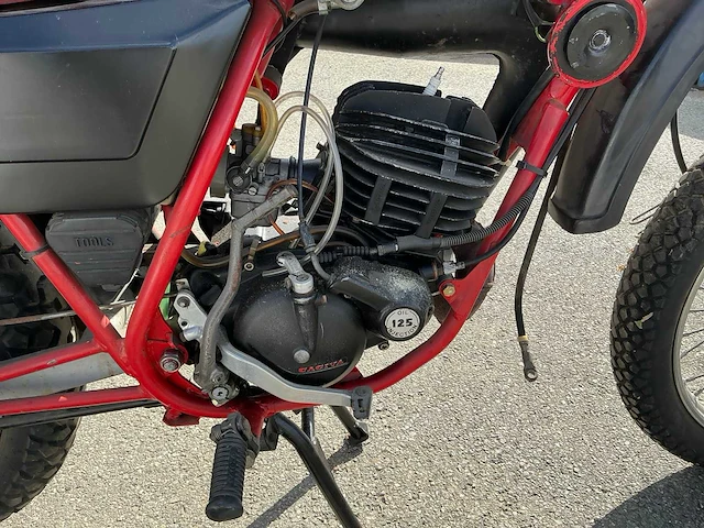 1982 cagiva 125 sxt motorfiets - afbeelding 10 van  29