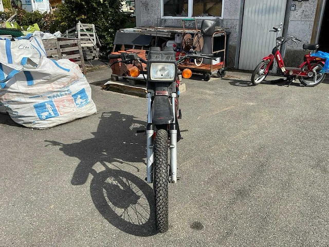 1982 cagiva 125 sxt motorfiets - afbeelding 23 van  29