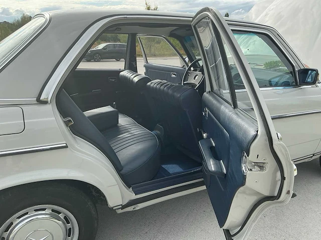 1982 mercedes benz w123 2.0l diesel oldtimer - afbeelding 30 van  68