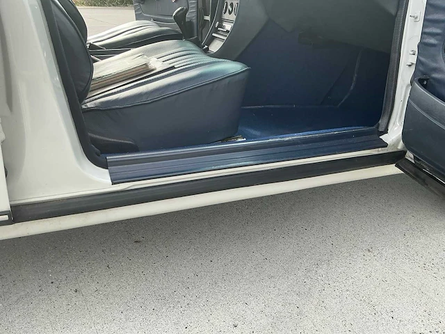 1982 mercedes benz w123 2.0l diesel oldtimer - afbeelding 36 van  68