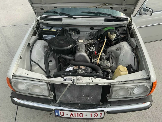1982 mercedes benz w123 2.0l diesel oldtimer - afbeelding 38 van  68