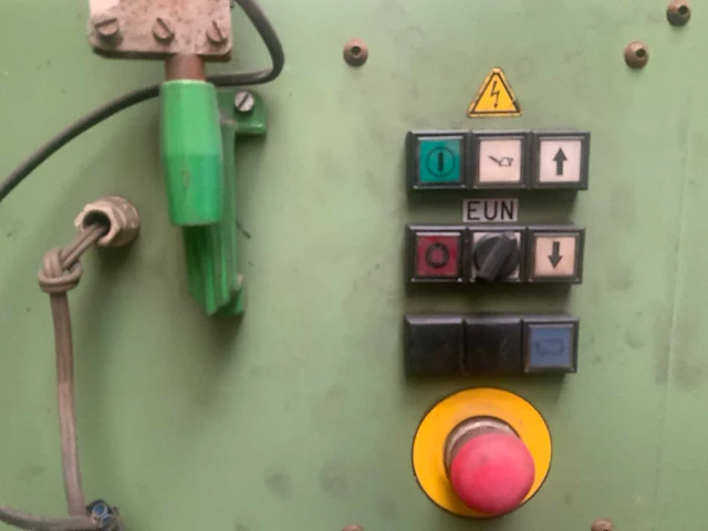 1982 trumpf cn 902 (8260) pons- nibbel en knipmachine - afbeelding 12 van  13