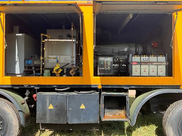 1982 vaupel gsa60/so noodstroomaggregaat op aanhangwagen - afbeelding 8 van  45