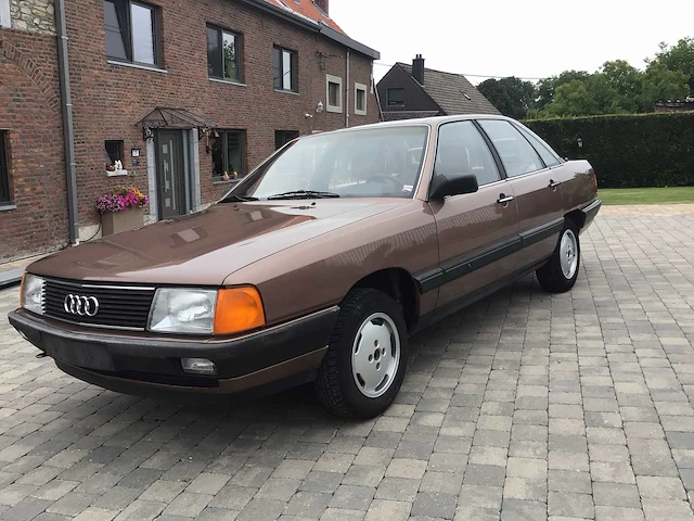 1983 audi 100 oldtimers > 15 - afbeelding 1 van  19