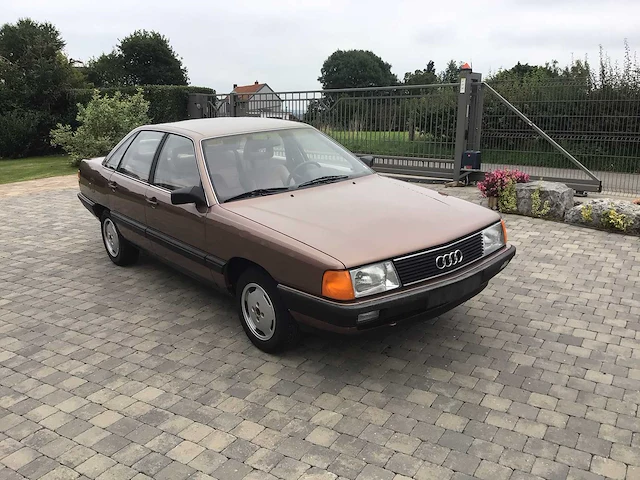 1983 audi 100 oldtimers > 15 - afbeelding 12 van  19