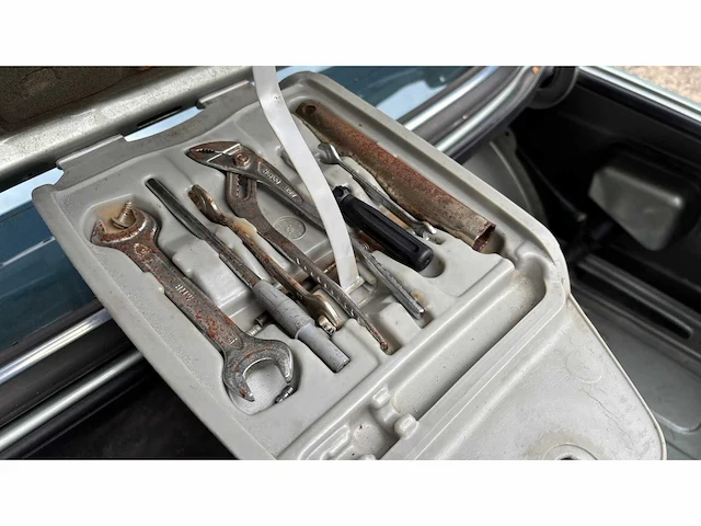1983 bmw 316 oldtimer - afbeelding 26 van  39