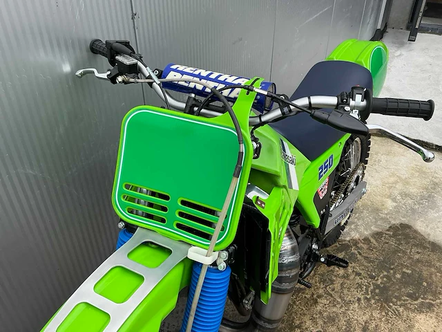 1983 kawasaki kx250 - afbeelding 11 van  13