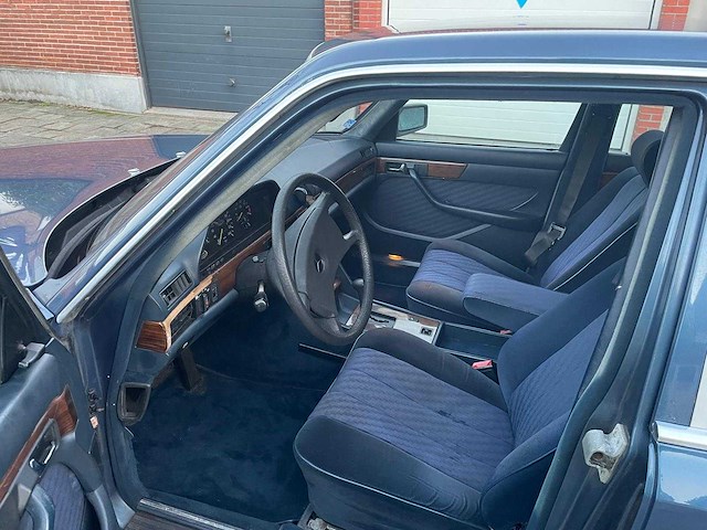 1983 mercedes- benz 380 se v8 oldtimer - afbeelding 22 van  22