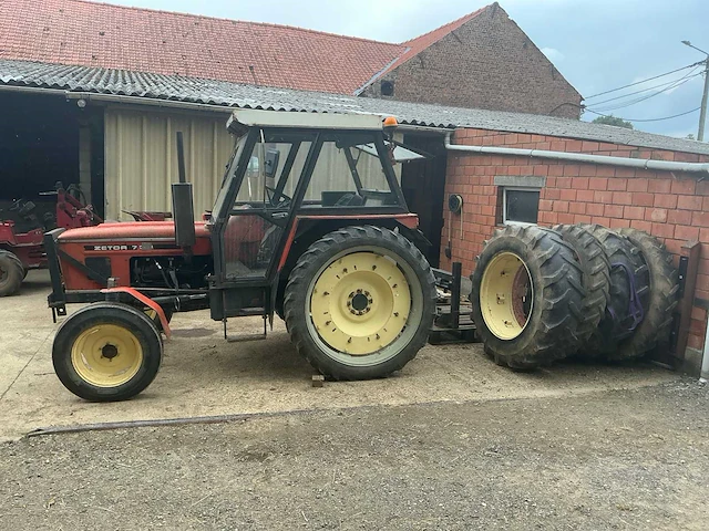 1983 zetor 7011 oldtimer tractor - afbeelding 10 van  17