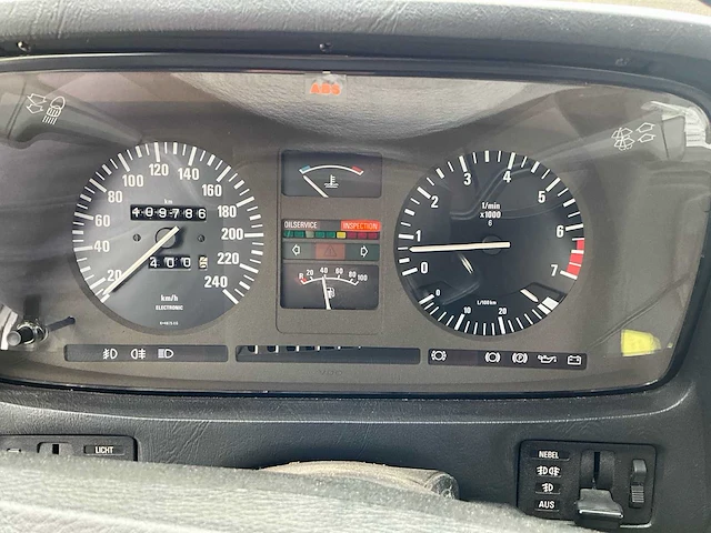 1984 bmw 725 oldtimer - afbeelding 22 van  38
