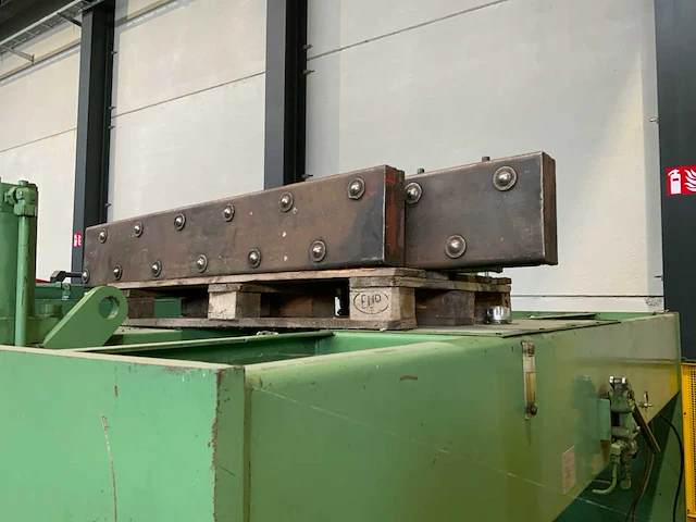 1984 lvd mvn 31/10 hydraulische guillotineschaar - afbeelding 4 van  13