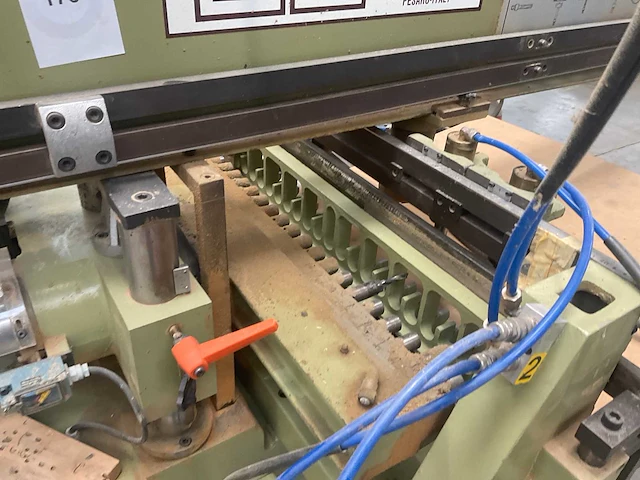 1985 biesse forecon meerspillige boormachine- houtbewerking - houtbewerkingsmachines - afbeelding 3 van  6