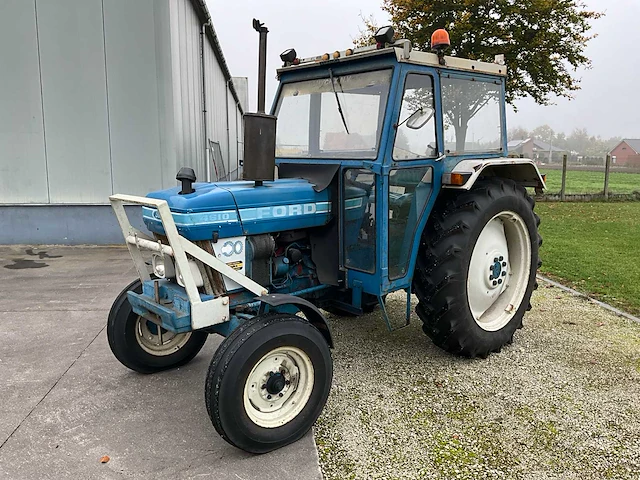 1985 ford 4610 oldtimer tractor - afbeelding 1 van  31