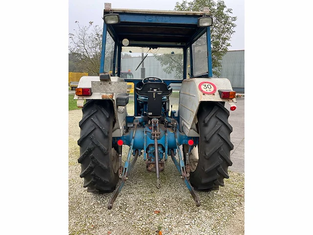 1985 ford 4610 oldtimer tractor - afbeelding 26 van  31