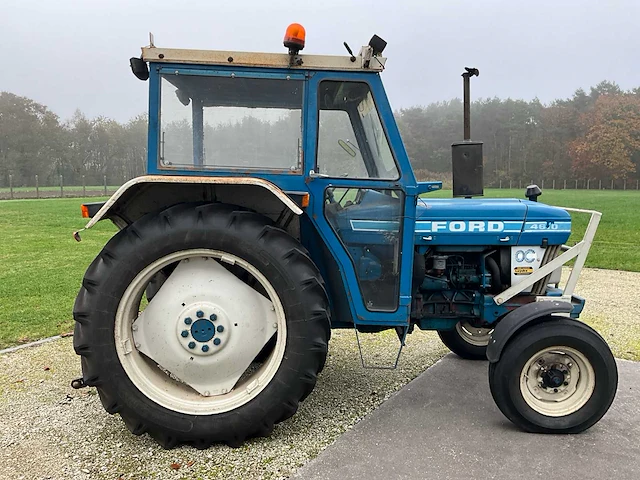 1985 ford 4610 oldtimer tractor - afbeelding 28 van  31