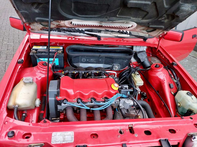 1985 ford escort 1.6 xr3i oldtimer - afbeelding 14 van  14