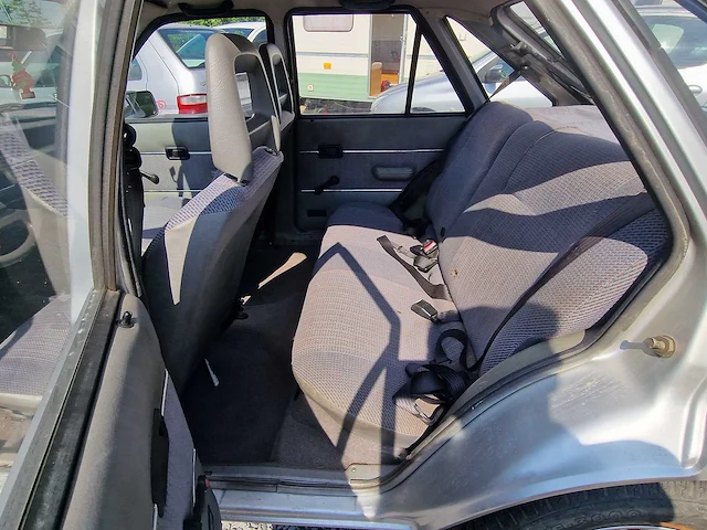 1985 ford escort oldtimer - afbeelding 5 van  33