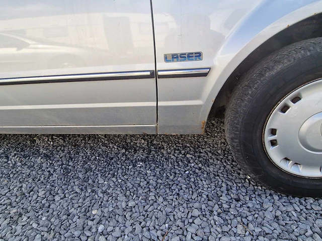 1985 ford escort oldtimer - afbeelding 22 van  33