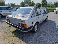 1985 ford escort oldtimer - afbeelding 29 van  33