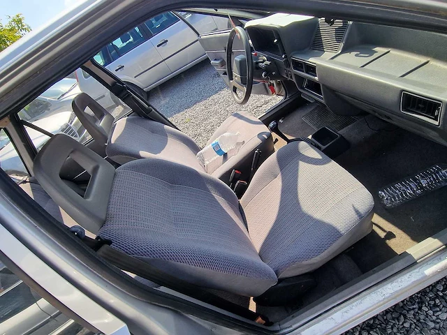 1985 ford escort oldtimer - afbeelding 4 van  32