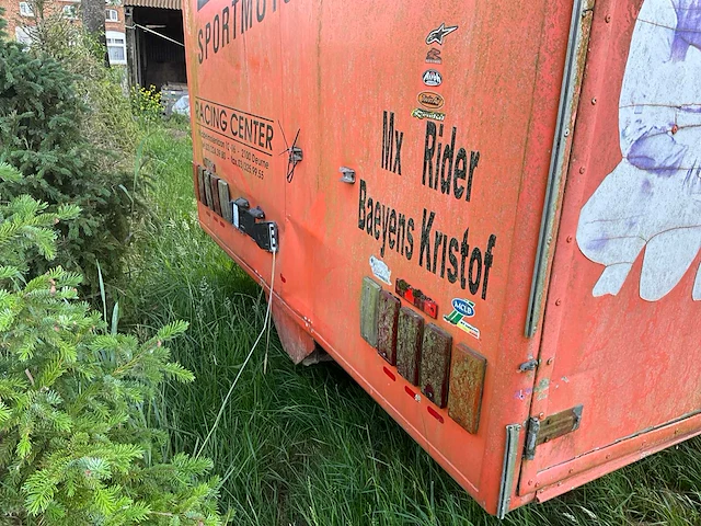 1985 ford kampeerwagen - afbeelding 18 van  23