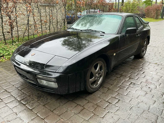1985 porsche 944 met turbokit - afbeelding 1 van  33
