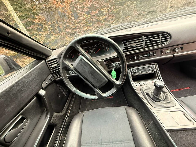 1985 porsche 944 met turbokit - afbeelding 13 van  33