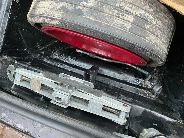 1985 porsche 944 met turbokit - afbeelding 22 van  33