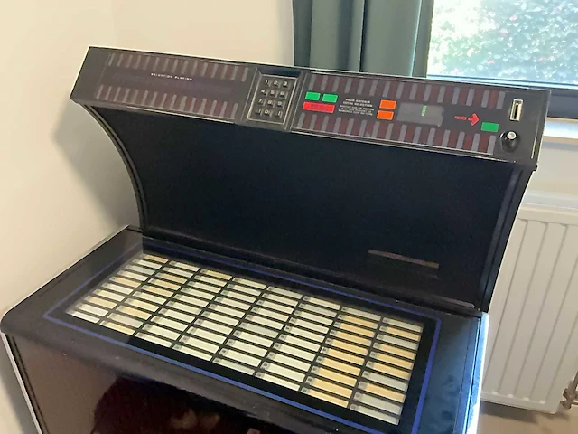 1985 seeburg eusc2 jukebox - afbeelding 5 van  8