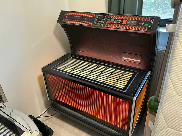 1985 seeburg eusc2 jukebox - afbeelding 1 van  9