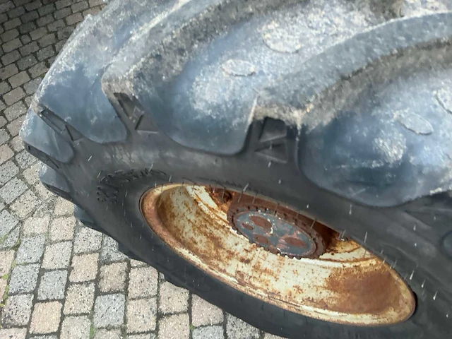 1985 steyr 8080a turbo vierwielaangedreven landbouwtractor - afbeelding 7 van  29