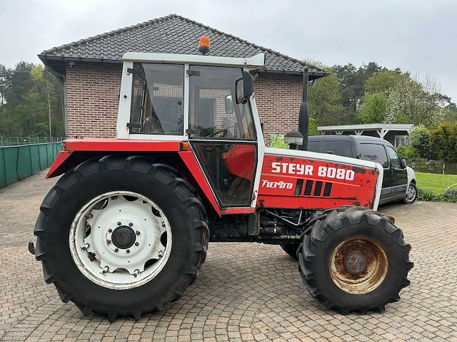 1985 steyr 8080a turbo vierwielaangedreven landbouwtractor - afbeelding 26 van  29