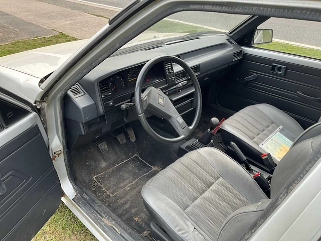 1986 - toyota corolla - oldtimer - afbeelding 9 van  27
