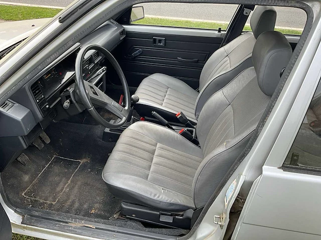 1986 - toyota corolla - oldtimer - afbeelding 11 van  27