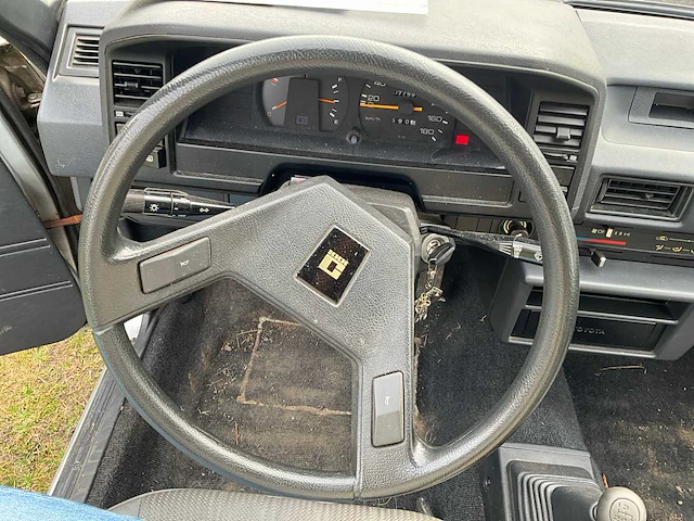1986 - toyota corolla - oldtimer - afbeelding 13 van  27