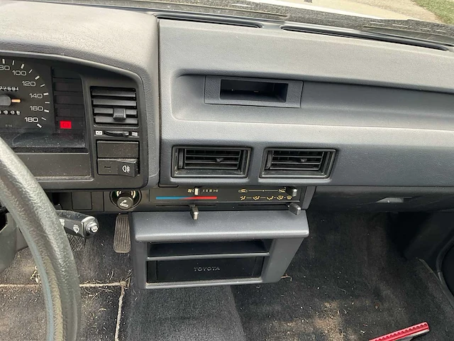 1986 - toyota corolla - oldtimer - afbeelding 15 van  27