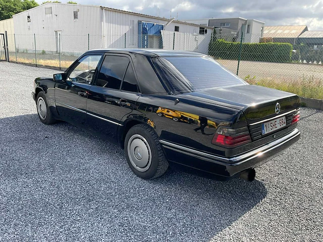 1986 mercedes-benz 250 oldtimer - afbeelding 19 van  21
