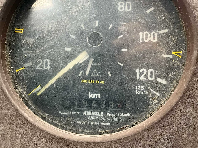 1986 mercedes-benz lichte vracht veewagen oldtimer - afbeelding 2 van  31