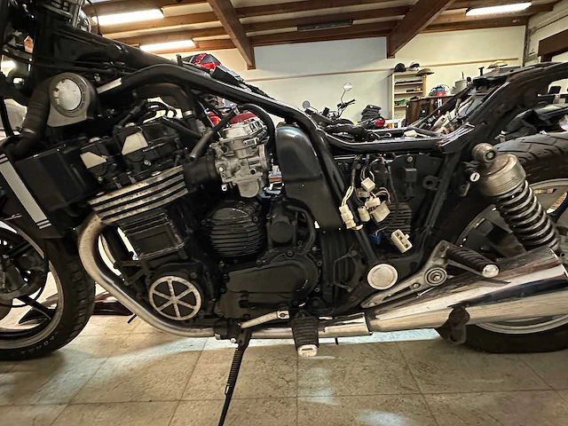 1986 yamaha xj700 xnc motorfiets - afbeelding 14 van  35