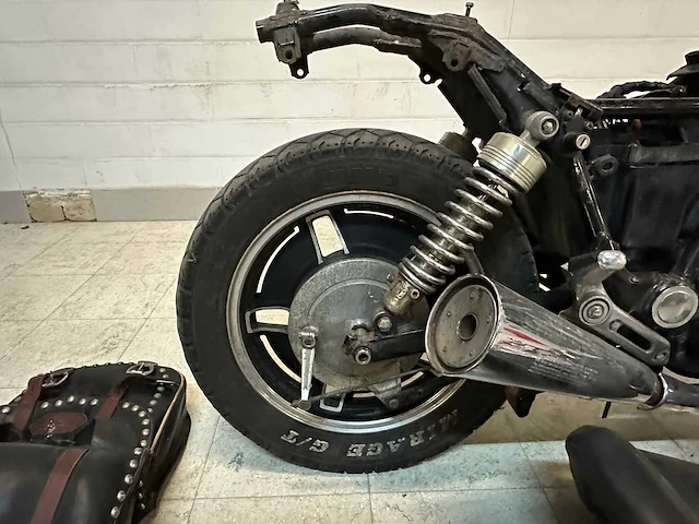 1986 yamaha xj700 xnc motorfiets - afbeelding 30 van  35