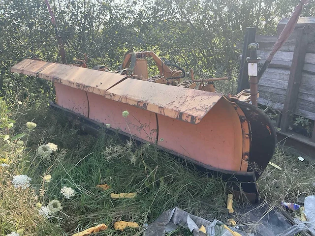 1987 ek305k sneeuwschuiver - afbeelding 1 van  9