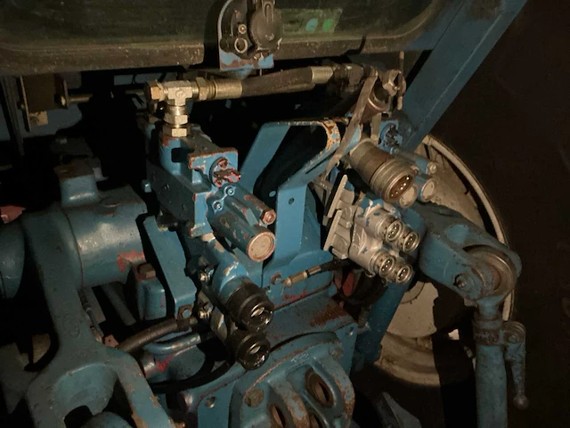 1987 ford tw-35 vierwielaangedreven landbouwtractor - afbeelding 13 van  33